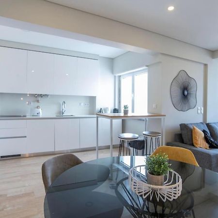 New - Luxury & Bright Apartment Lisboa Eksteriør billede